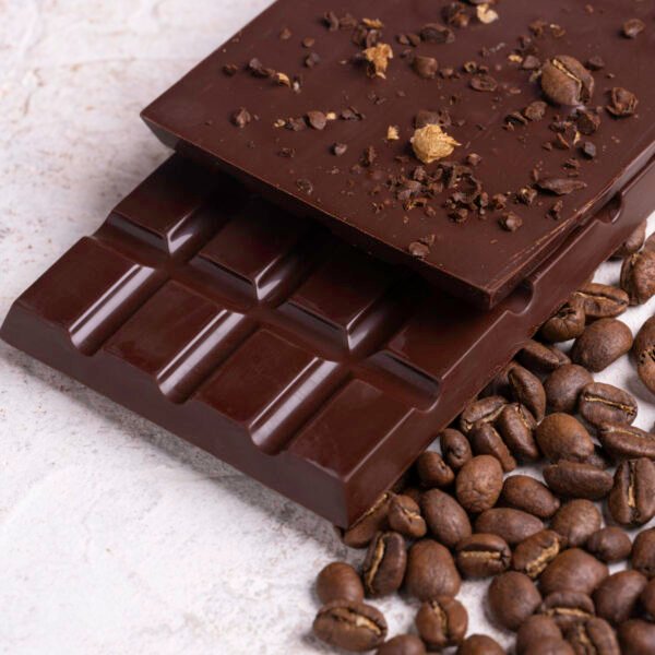 Barra de Chocolate Semiamargo (53% de cacao) Rellenas de ganache de café Colombiano