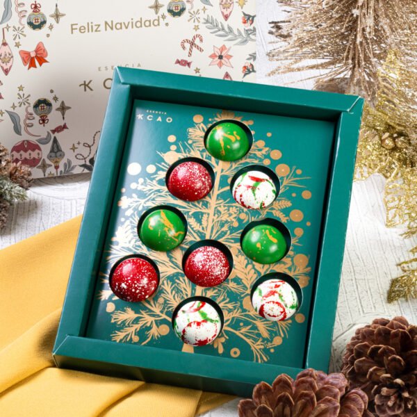 Caja de 9 Bombones Navideños | Chocolate Artesanal 38% y 53% Cacao – Esencia Kcao